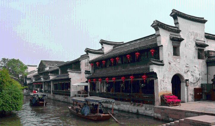 中专学校究竟要学什么专业将来可以有好的发展前景?游戏画面